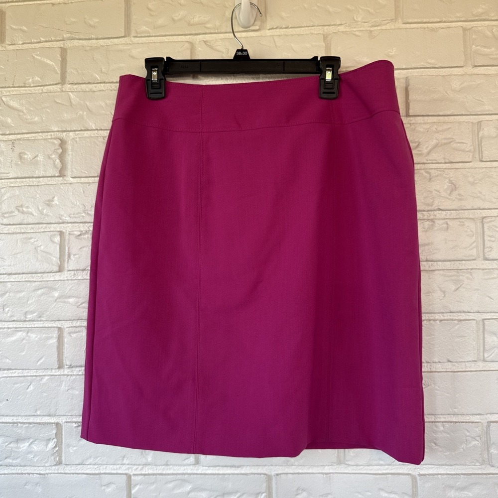 Worthington‎ Fuchsia Women's Skirt with Back Pockets Size 16 Knee Length